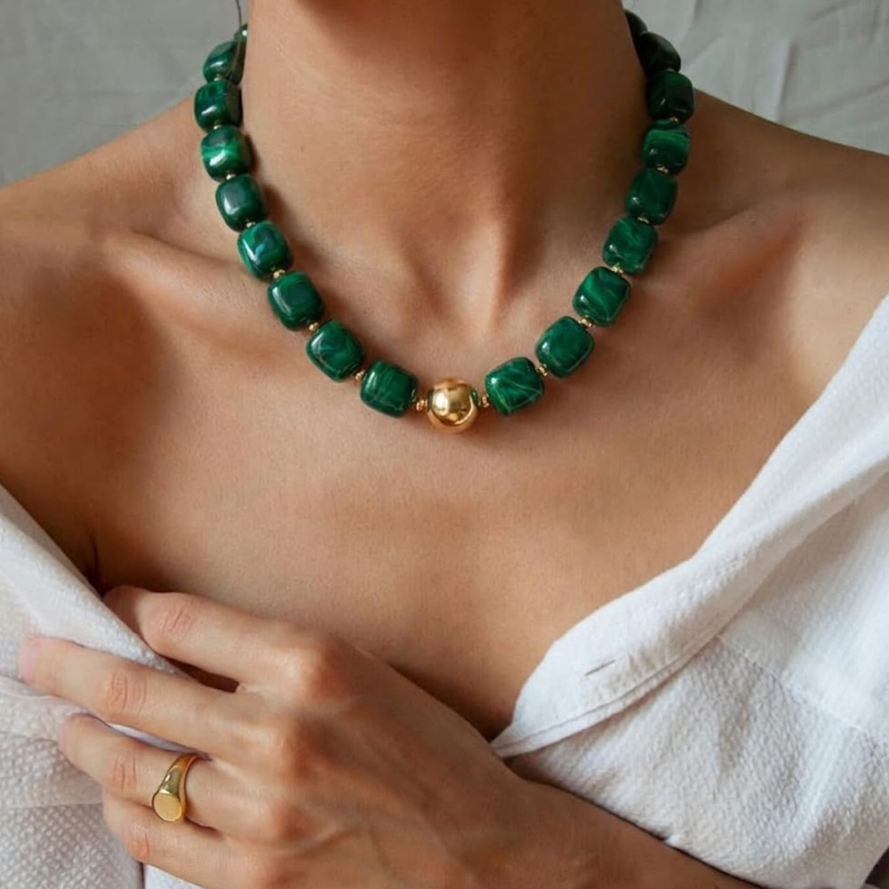 NEW! Dark Green Nepal Beaded Stone Necklace (1466)
